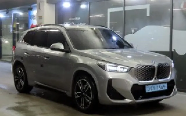 수원믿을수있는중고자동차 iX1 (U11) xDrive 30 xLine 매물 사진 3 - 2025/11 5,113km