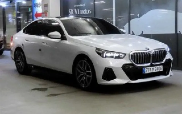 수원믿을수있는중고자동차 5시리즈 (G60) 520i 매물 사진 13 - 2025/11 13,386km